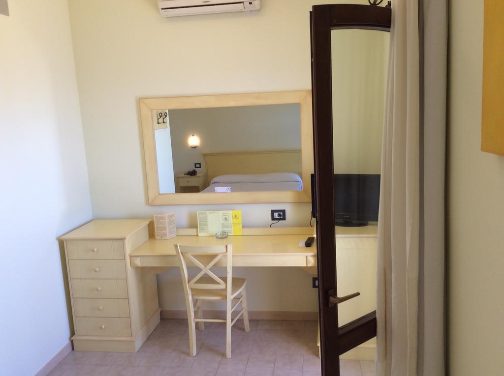 Torre Hotel - Adults Only Torre dei Corsari Luaran gambar